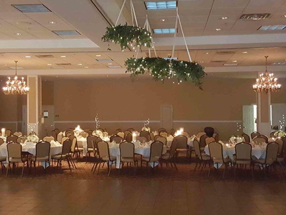 Town & Country Inn And Suites Quincy Εξωτερικό φωτογραφία
