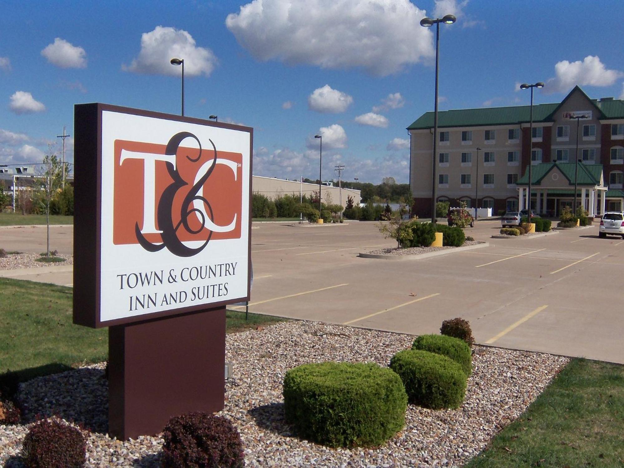 Town & Country Inn And Suites Quincy Εξωτερικό φωτογραφία