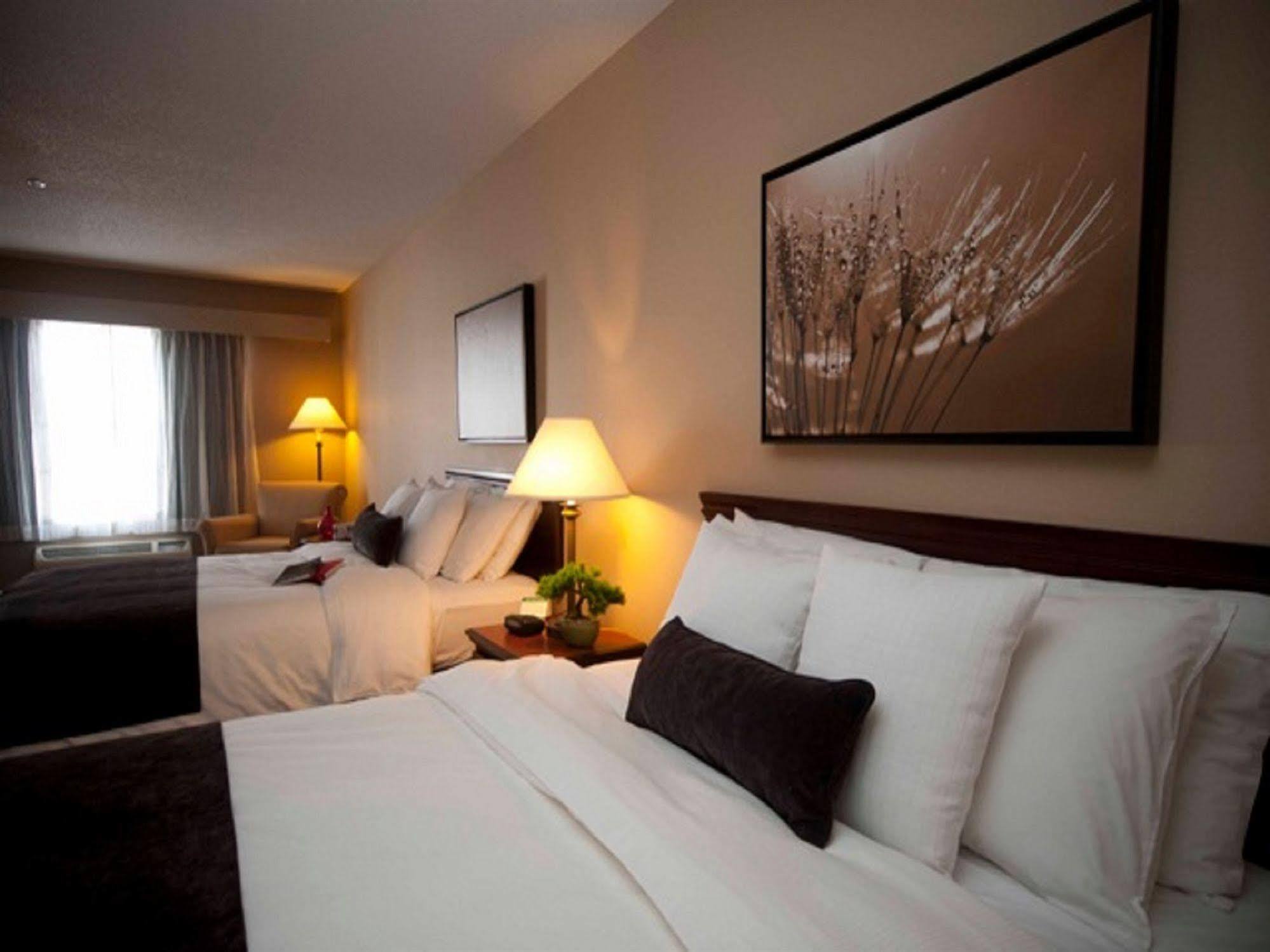 Town & Country Inn And Suites Quincy Εξωτερικό φωτογραφία